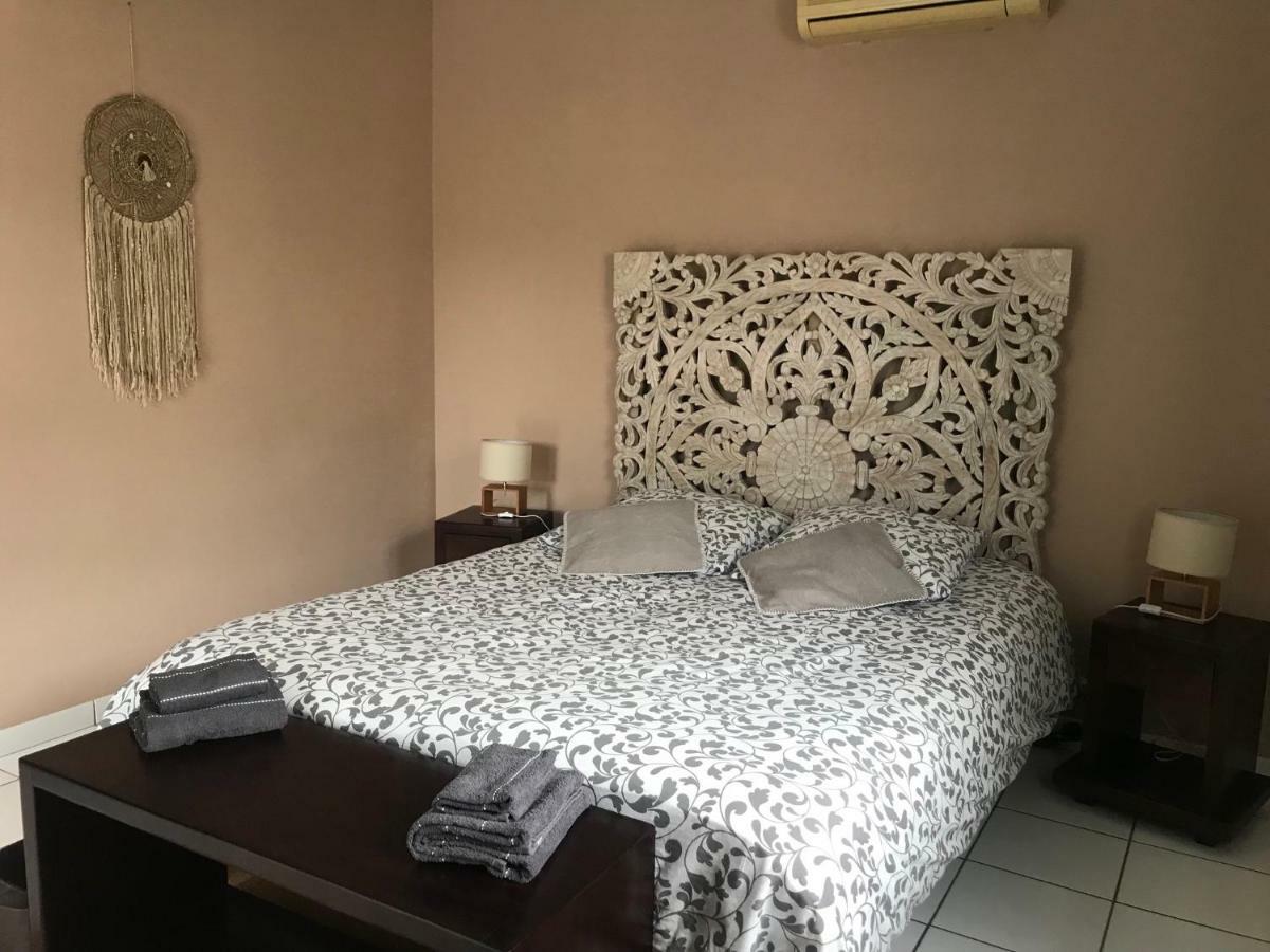 2 Chambres Avec Piscine Dans Maison Creole Saint Pierre Exteriör bild